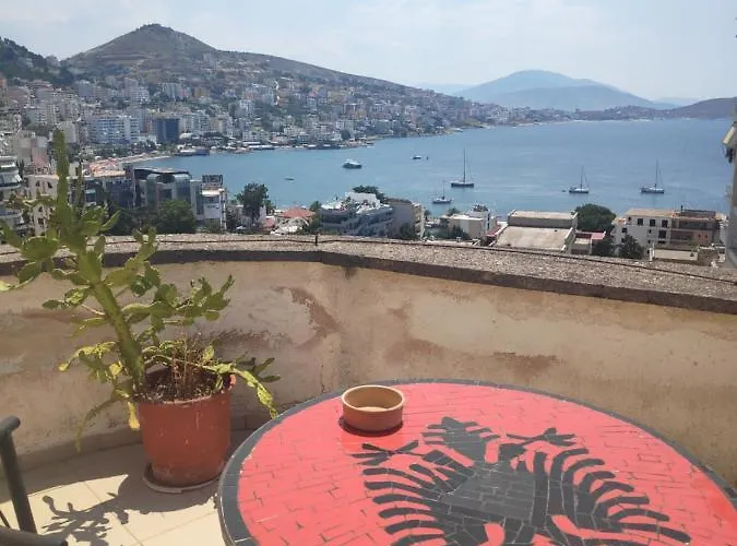 Private Studio Sea View 2 Minutes Away From Beach