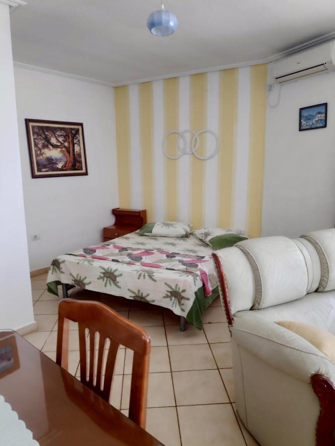 Apartment Private Sea View 2 Minutes Away From